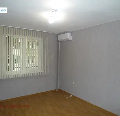 Снимка 5 — Тристаен апартамент с балкони в Банишора, София