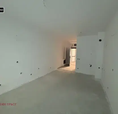 Снимка 2 — Едностаен апартамент в Център, София с южно изложение