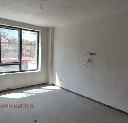 Photo 2 — Two-room apartment in Center, Sofia with terrace and parking