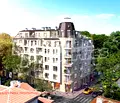 Снимка 2 — Двустаен апартамент в Център София с паркомясто и асансьор