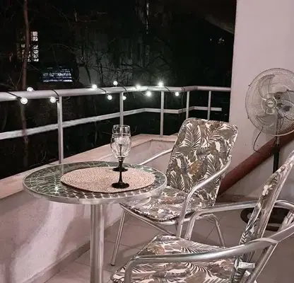 Снимка 5 — Двустайно жилище с тераса в Център, София