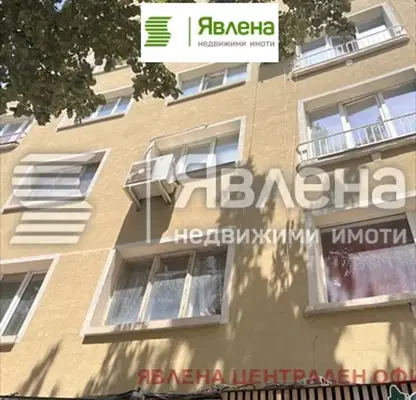 Снимка 3 — Двустаен апартамент в Център на София с асансьор