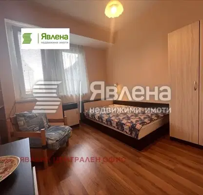 Снимка 5 — Двустаен апартамент в Център на София с асансьор