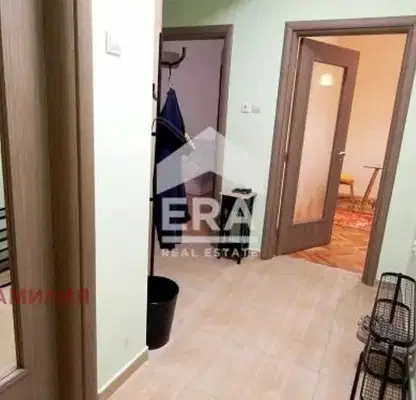 Снимка 5 — Двустаен апартамент с две тераси в Център, София