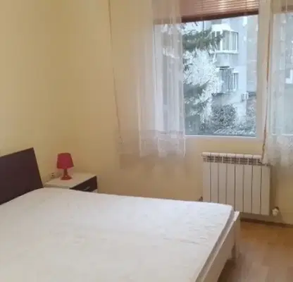 Снимка 4 — Двустаен апартамент в Център, ул. Шандор Петьофи с тераса