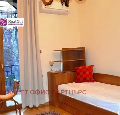 Снимка 4 — Тристаен апартамент с тераса в Център, ул. Георги С. Раковски
