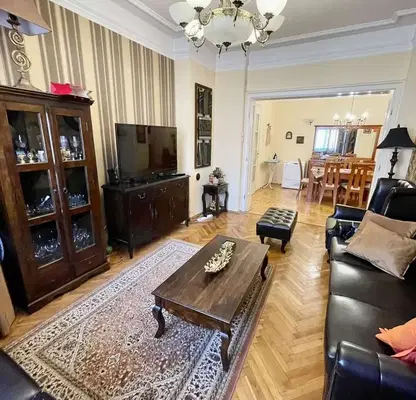 Снимка 3 — Тристаен апартамент с тераса в Център, София