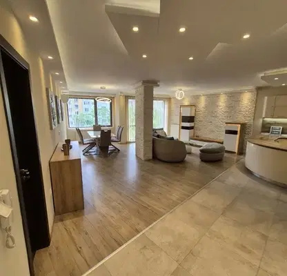 Снимка 3 — Просторен 3-стаен апартамент с паркомясто в Дианабад, София