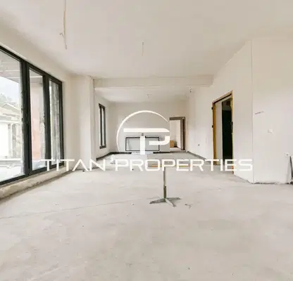 Снимка 2 — Тристаен апартамент с двор и тераса в Драгалевци, София