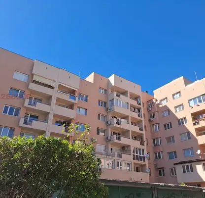 Photo 2 — Three-room apartment with two terraces in Druzhba 2, Sofia