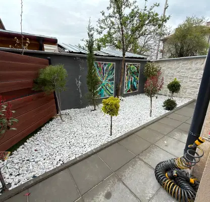 Photo 3 — Three-room apartment in Druzhba 2 with yard and parking space