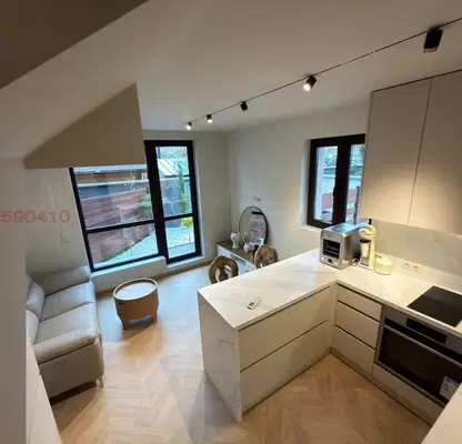 Photo 4 — Three-room apartment in Druzhba 2 with yard and parking space