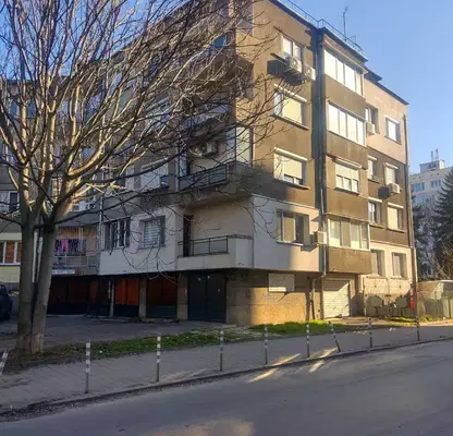 Снимка 3 — Тристаен апартамент с три тераси в Хаджи Димитър, София