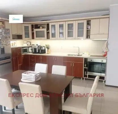 Photo 3 — 3-bedroom apartment in Sofia, Hadji Dimityr
