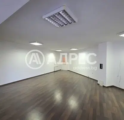 Снимка 5 — Многостаен апартамент с 4 стаи в Южен парк, София