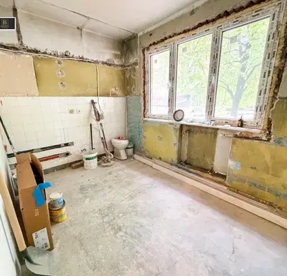 Снимка 4 — Двустаен апартамент с два балкона в Красно село, София
