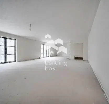 Снимка 2 — Четиристаен апартамент в Красно село с две тераси