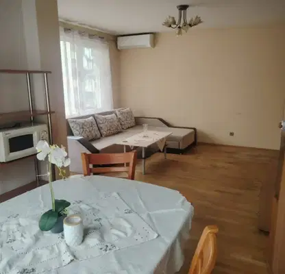 Photo 2 — Three-room apartment with parking space in Lozenets, Sofia