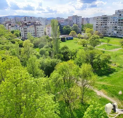 Снимка 5 — Тристаен апартамент с две тераси в Люлин 10, София