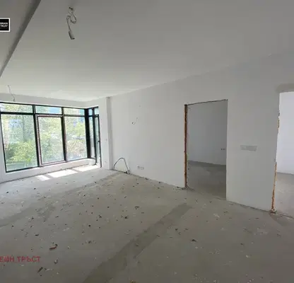 Снимка 2 — Просторен 3-стаен апартамент в Манастирски ливади с тераса