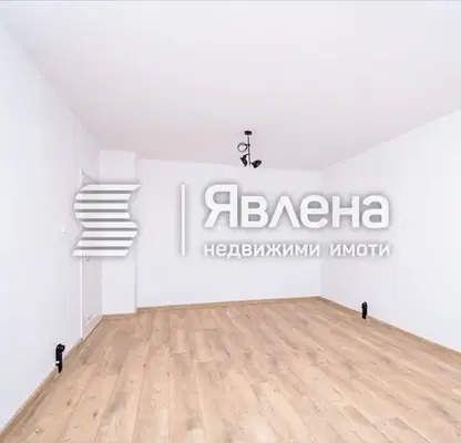 Снимка 4 — 2-стаен апартамент в Младост 2 с тераса и мазе