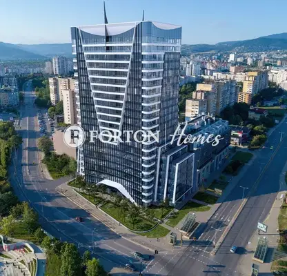 Снимка 3 — Тристаен апартамент с панорамна гледка в Младост 3, София