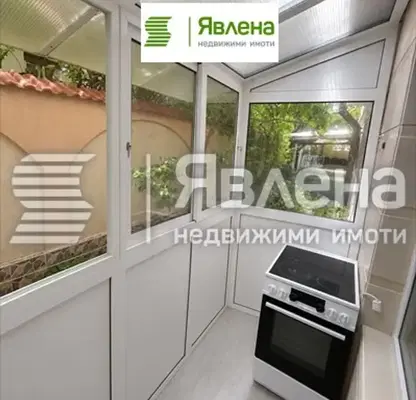 Снимка 5 — Двустаен апартамент на партер в Овча купел с тераса