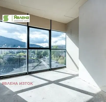 Снимка 4 — Просторен 4-стаен апартамент с панорамна гледка в Овча купел