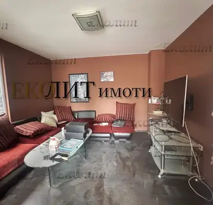 Снимка 2 — Тристаен апартамент в Павлово с две тераси