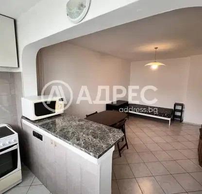 Снимка 5 — Двустаен апартамент с югозападно изложение в Разсадника, София