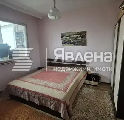 Снимка 3 — Просторен 2-стаен апартамент в Редута с два балкона