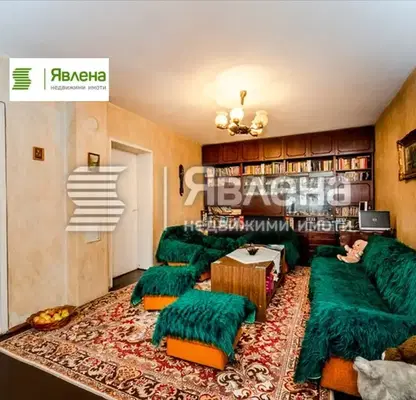 Снимка 4 — Тристаен апартамент с двор и паркинг в Редута, София