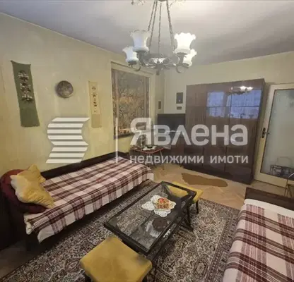 Снимка 2 — Двустаен апартамент в Сердика с тераса в София