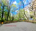 Снимка 2 — Тристаен апартамент в Света Троица с източно изложение