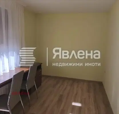 Снимка 5 — Тристаен апартамент в Зона Б-18 с гараж и тераса