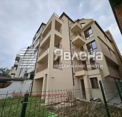 Снимка 2 — Едностаен апартамент в Бургас, Созопол