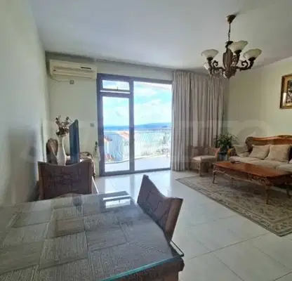 Снимка 5 — Двустаен апартамент с тераса и морска гледка в Созопол