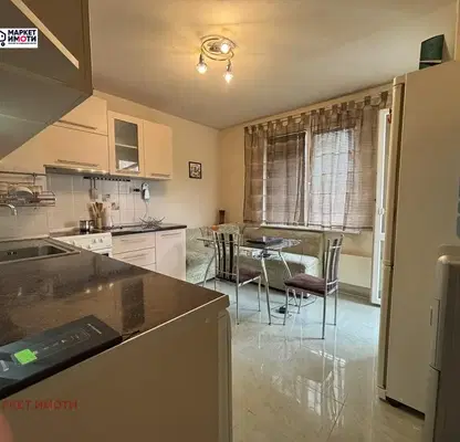 Photo 2 — 4-bedroom apartment in Stara Zagora, Centyr