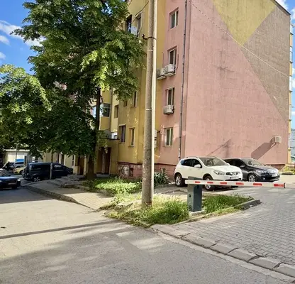 Снимка 2 — Двустаен апартамент в Стара Загора, Ремиза