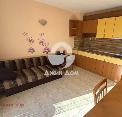 Снимка 3 — Двустаен апартамент в Бургас, Свети Влас