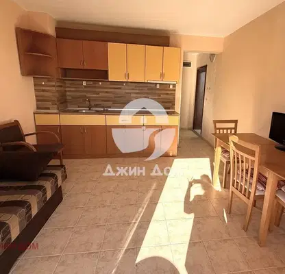 Снимка 4 — Двустаен апартамент в Бургас, Свети Влас