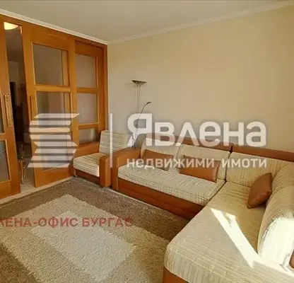 Снимка 4 — Тристаен апартамент в Бургас, Свети Влас