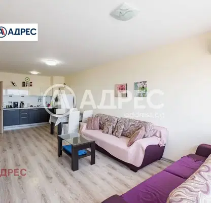 Снимка 3 — Просторен 2-стаен апартамент с морска панорама в Аспарухово