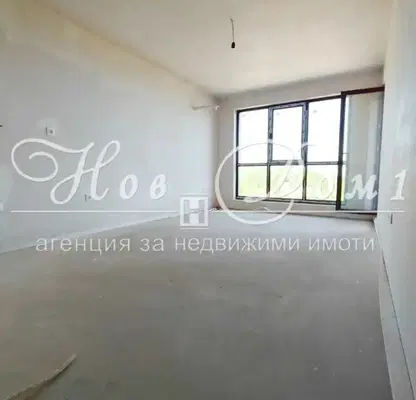 Снимка 2 — Двустаен апартамент с морска панорама в Бриз, Варна