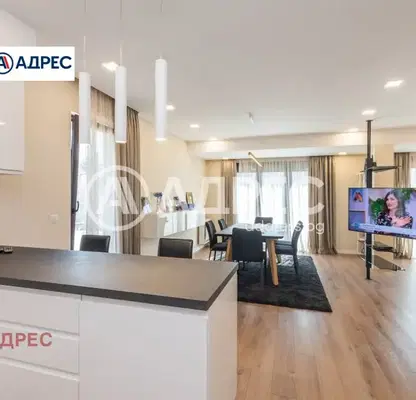 Снимка 5 — 4-стаен апартамент с панорамна тераса в Бриз, Варна