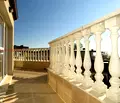 Снимка 2 — Луксозен 2-стаен апартамент с панорамна тераса в Бриз, Варна