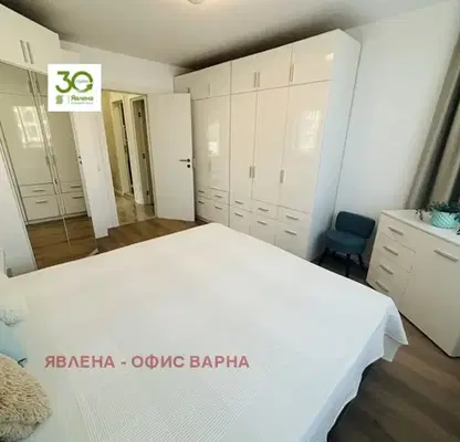 Снимка 4 — Тристаен апартамент с две тераси в Бриз, Варна