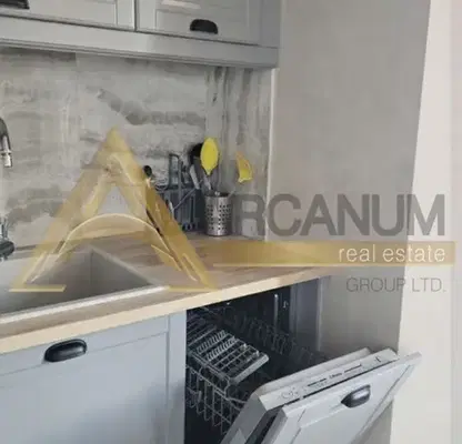 Снимка 2 — Многостаен апартамент с 3 тераси в кв. Бриз, Варна