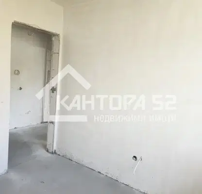 Снимка 2 — Двустаен апартамент в Център, Варна с асансьор и паркинг