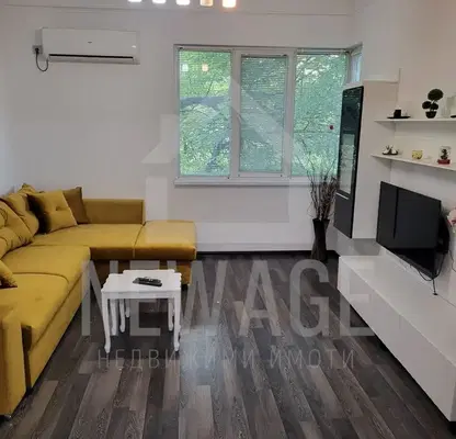 Photo 2 — 3-bedroom apartment in Varna, Centyr